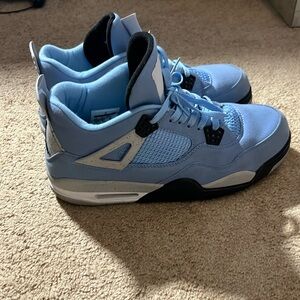 Jordan 4 University Blue